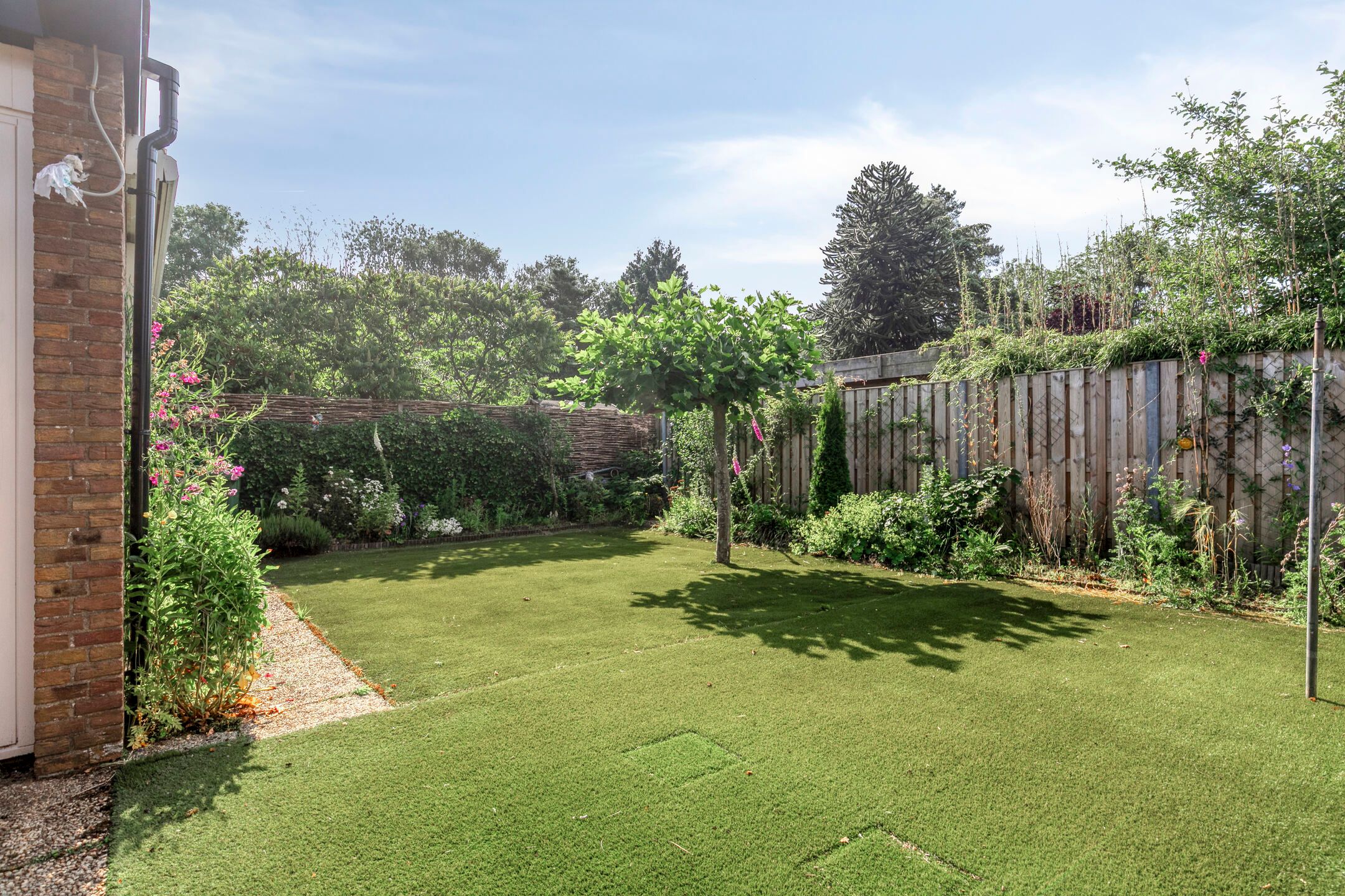 Photo 30 of Goedroenstraat 15