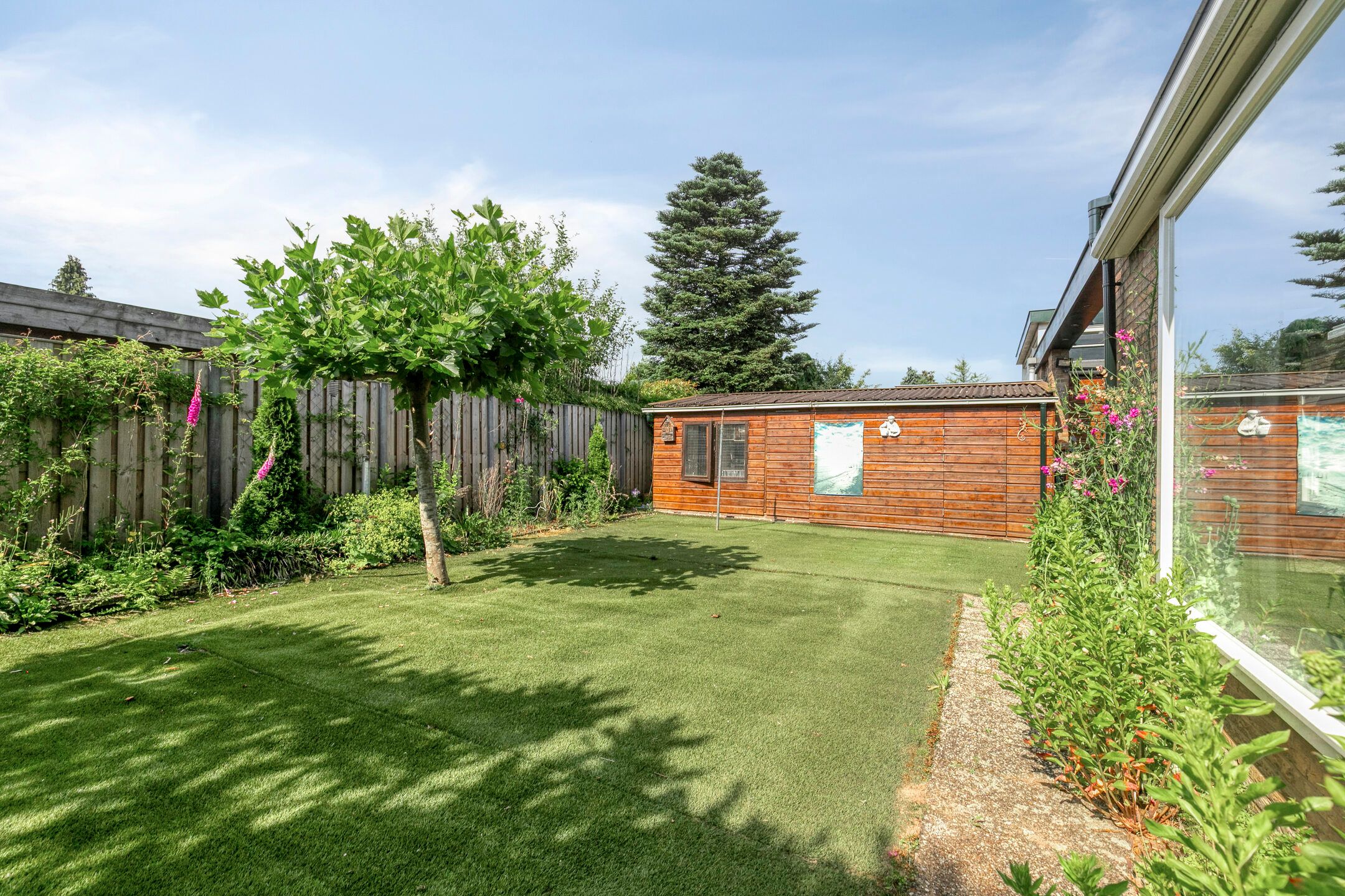 Photo 33 of Goedroenstraat 15