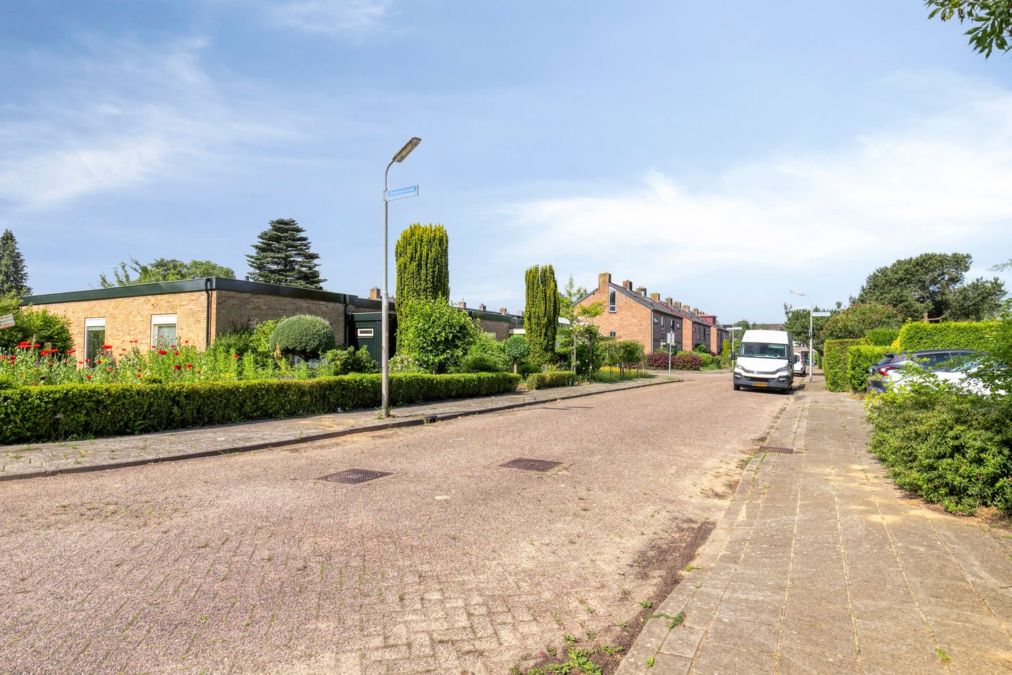 Photo 40 of Goedroenstraat 15