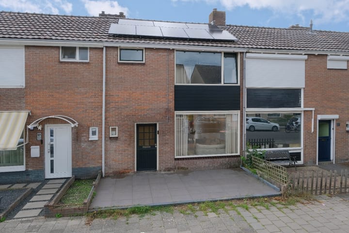 Foto 1 van James Rossstraat 19