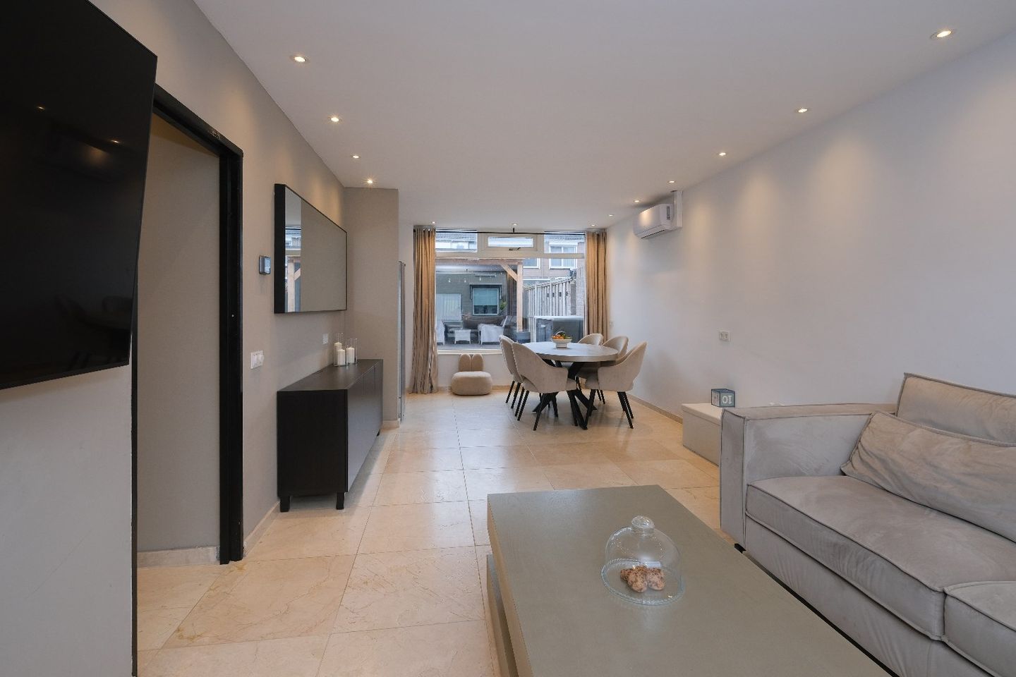 Photo 5 of James Rossstraat 19