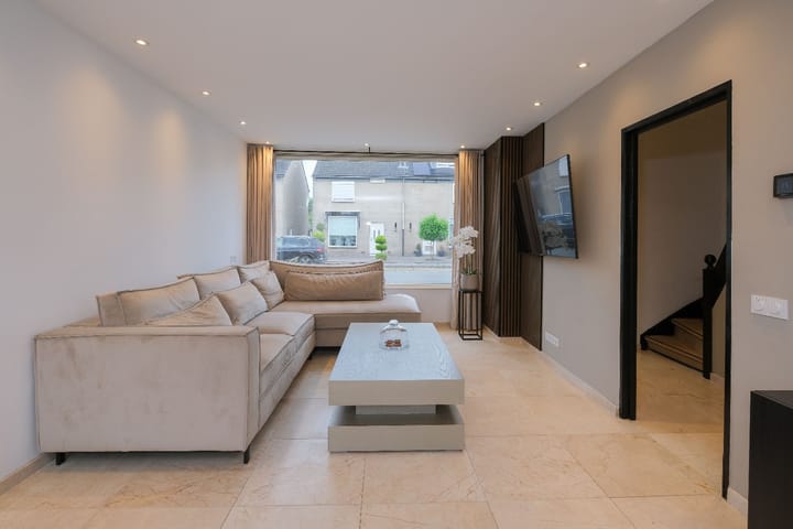 Foto 6 van James Rossstraat 19