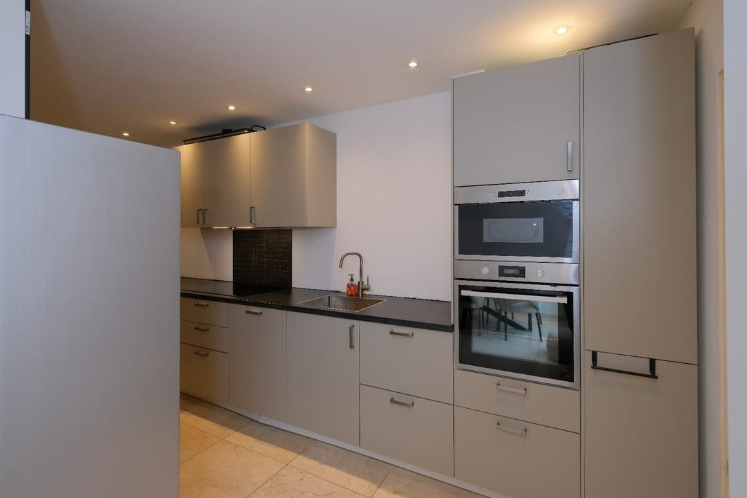 Photo 11 of James Rossstraat 19