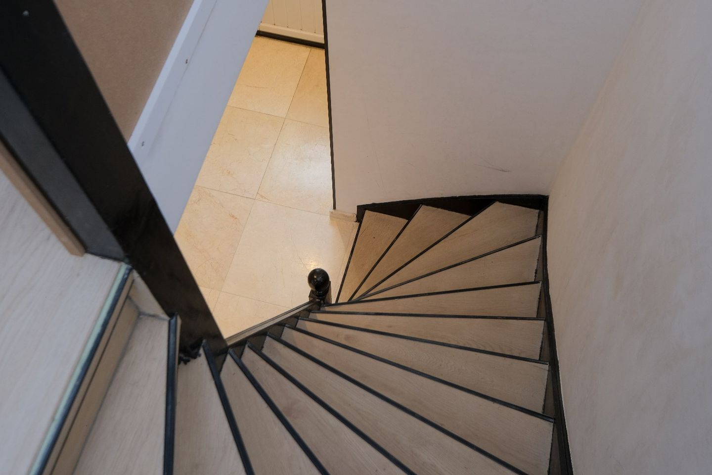 Photo 14 of James Rossstraat 19