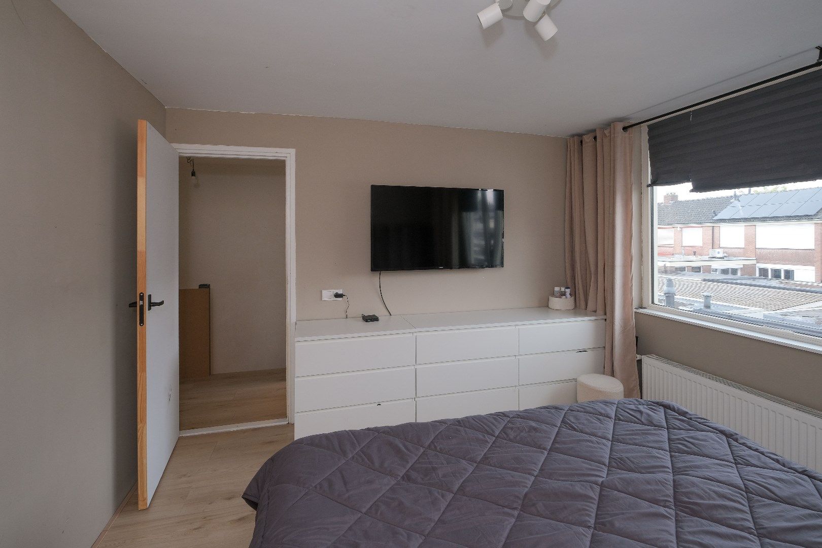 Photo 15 of James Rossstraat 19