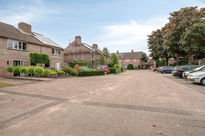 Foto 6 van Weegbree 26