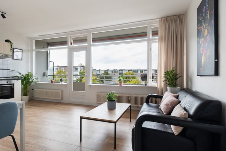 Photo 3 of Livingstonelaan 40