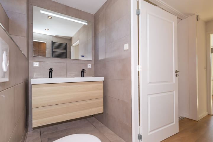 Foto 28 van Lijsterbesweg 14