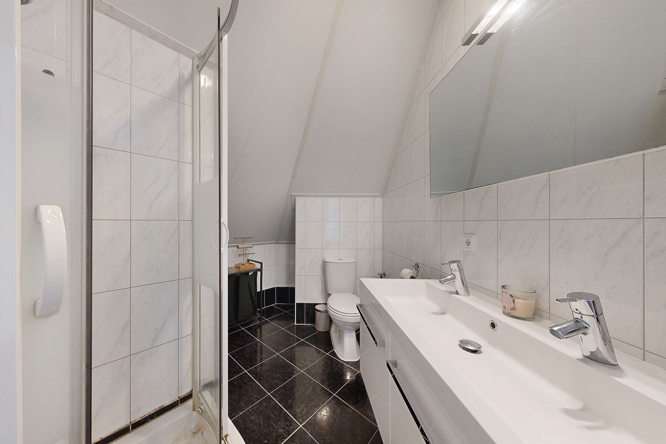 Foto 6 van Kweeklust 19