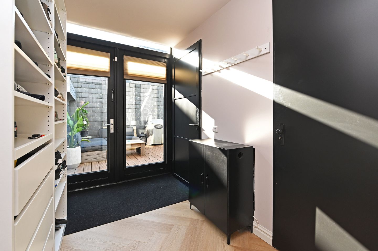 Photo 4 of Van Dijkwater 29