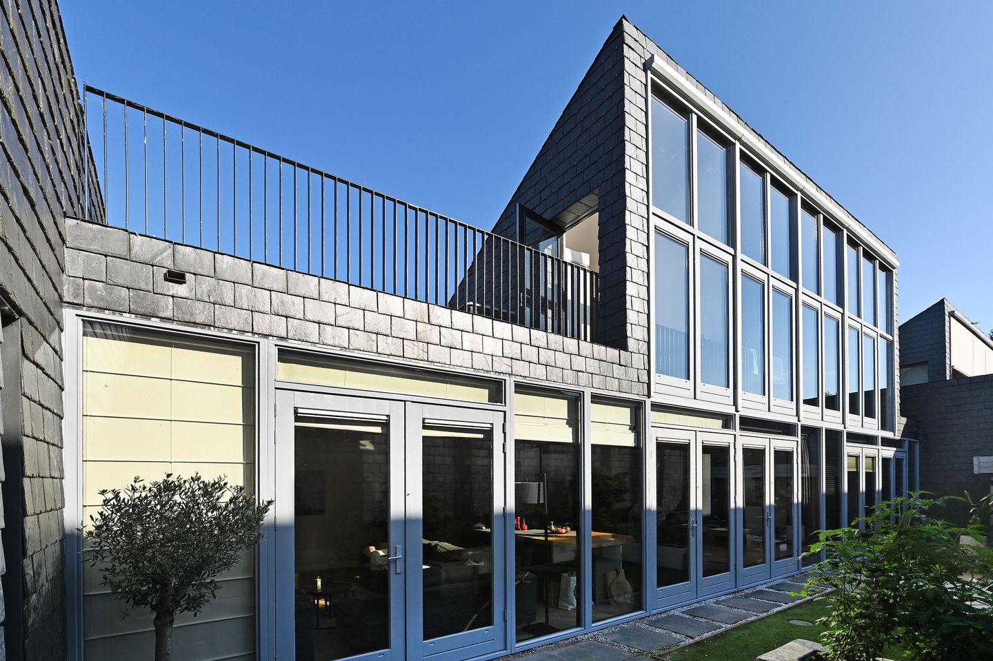 Photo 14 of Van Dijkwater 29