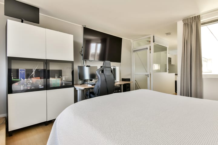 Foto 37 van Haarlemmerdijk 134