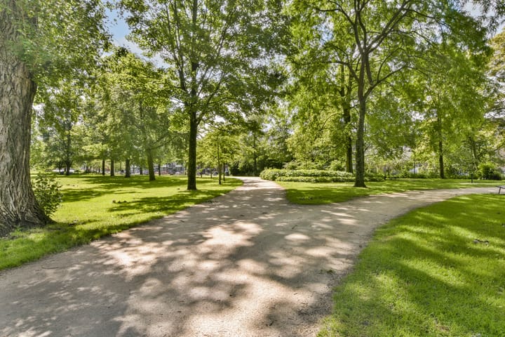 Foto 43 van Haarlemmerdijk 134