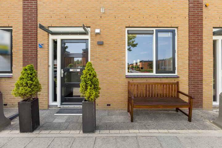 Foto 2 van Agnes Bartoutslaan 74