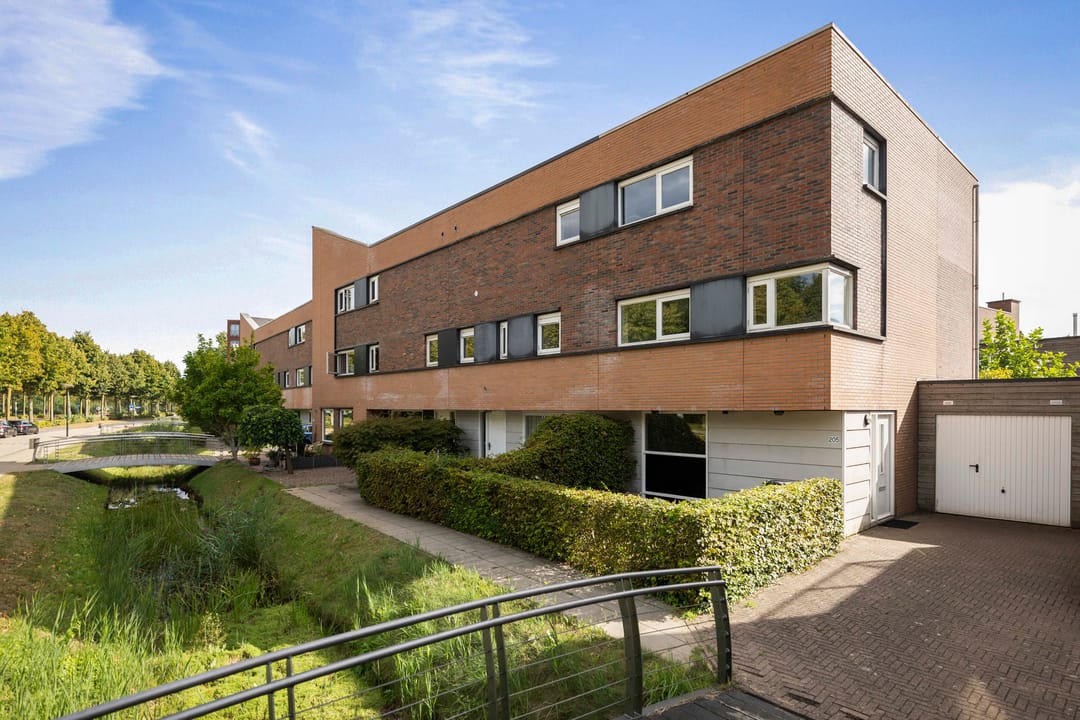 Foto 1 van Leonard Springerlaan 205