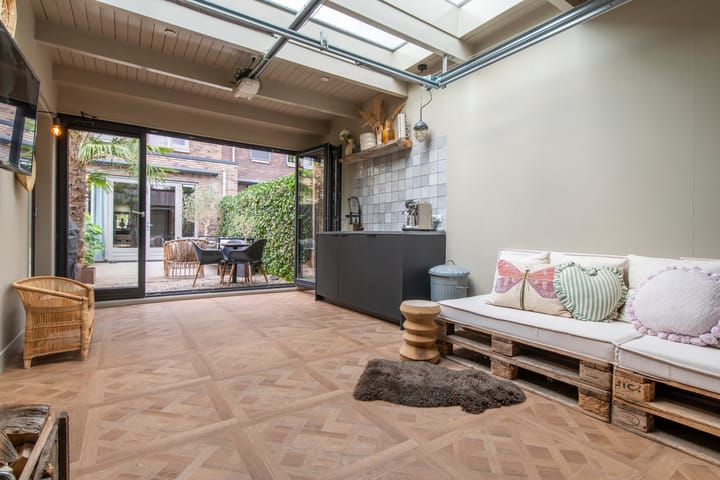 Foto 46 van Lodewijk van Nassaustraat 11