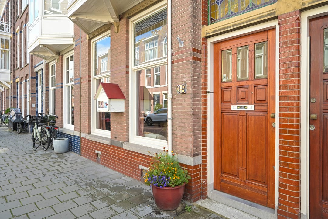 Foto 1 van Van Weede van Dijkveldstraat 38