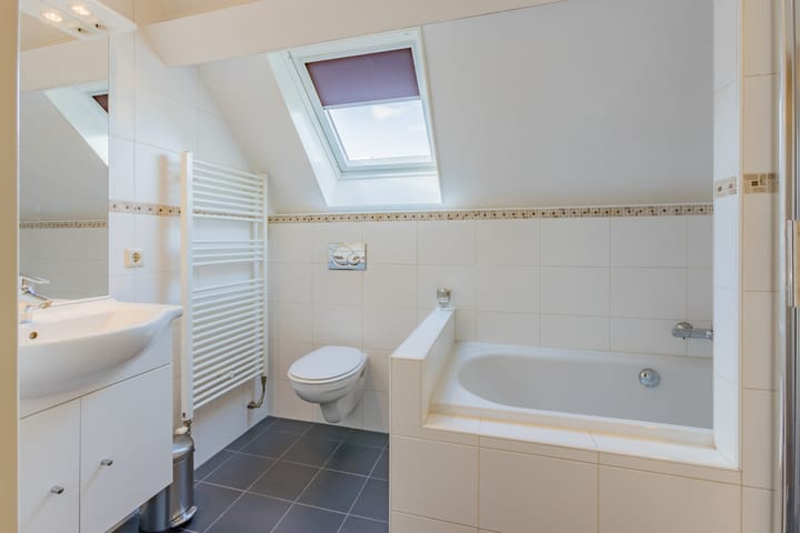 Foto 44 van Westerhuizingerweg 16