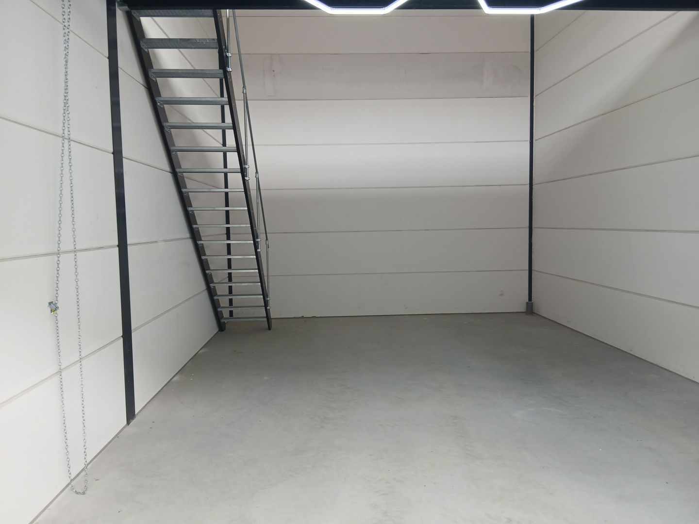 Bekijk foto 3 van Randweg 23