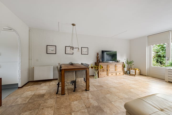 Photo 10 of Johanna Westerdijklaan 17