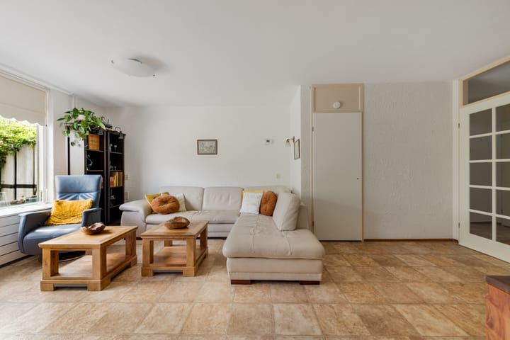 Photo 11 of Johanna Westerdijklaan 17