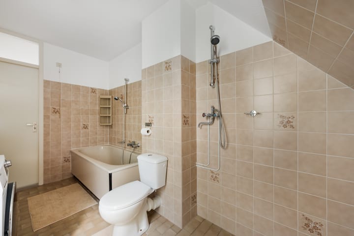 Photo 21 of Johanna Westerdijklaan 17