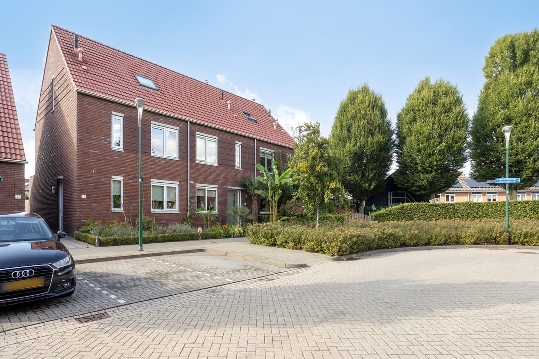 Photo 37 of Margrietstraat 31