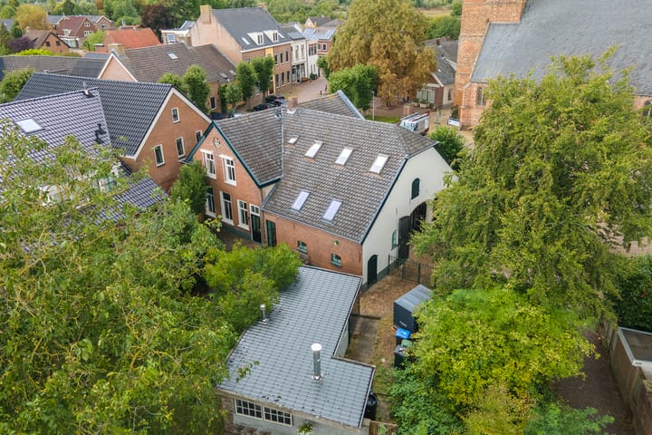 Photo 1 of Dorpsplein 8