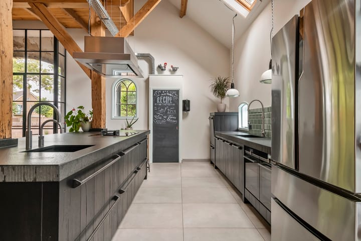 Foto 4 van Dorpsplein 8