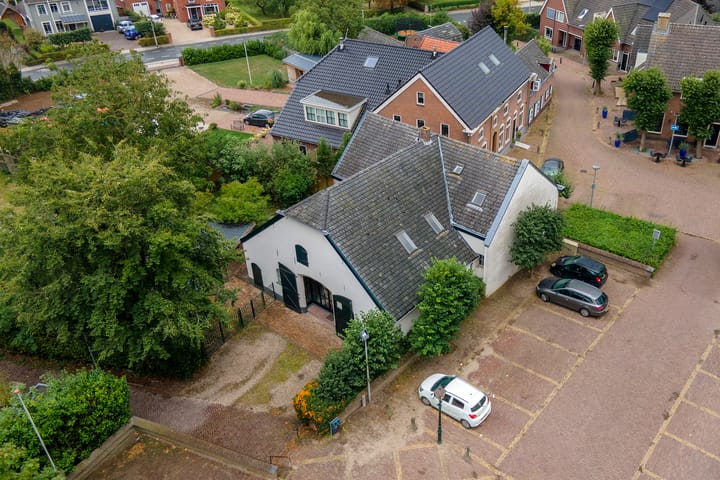 Photo 7 of Dorpsplein 8