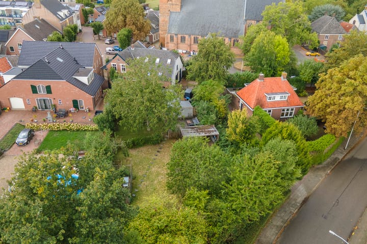 Photo 101 of Dorpsplein 8