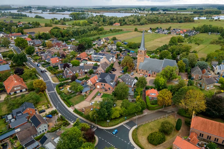 Photo 110 of Dorpsplein 8