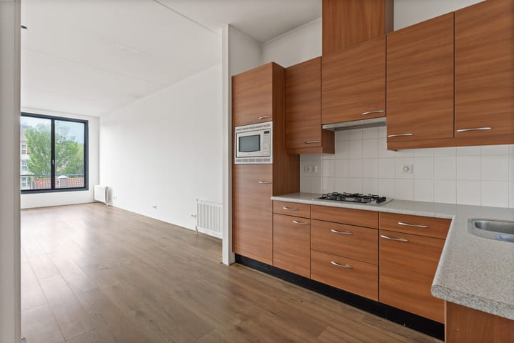 Foto 10 van Jacob Burggraafstraat 166