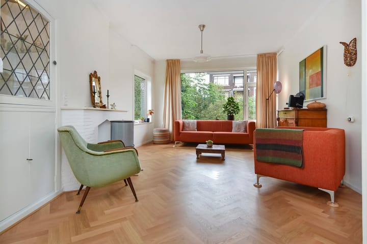 Photo 3 of Larixstraat 50