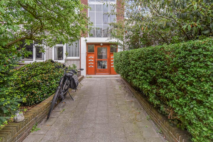 Photo 4 of Larixstraat 50