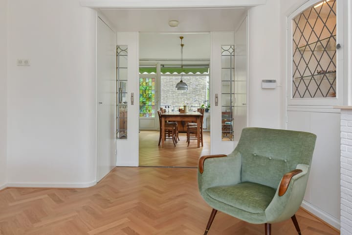 Photo 13 of Larixstraat 50