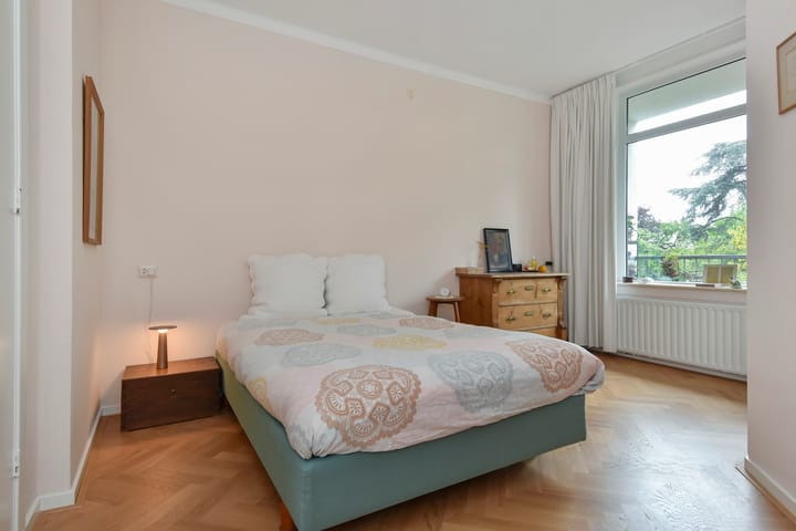 Photo 24 of Larixstraat 50