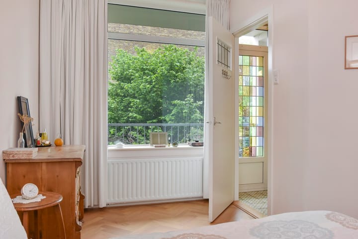 Photo 25 of Larixstraat 50