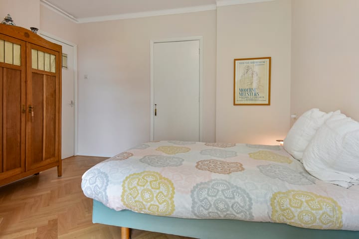 Photo 30 of Larixstraat 50