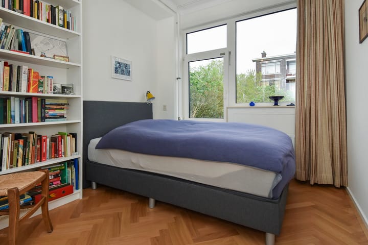 Photo 31 of Larixstraat 50