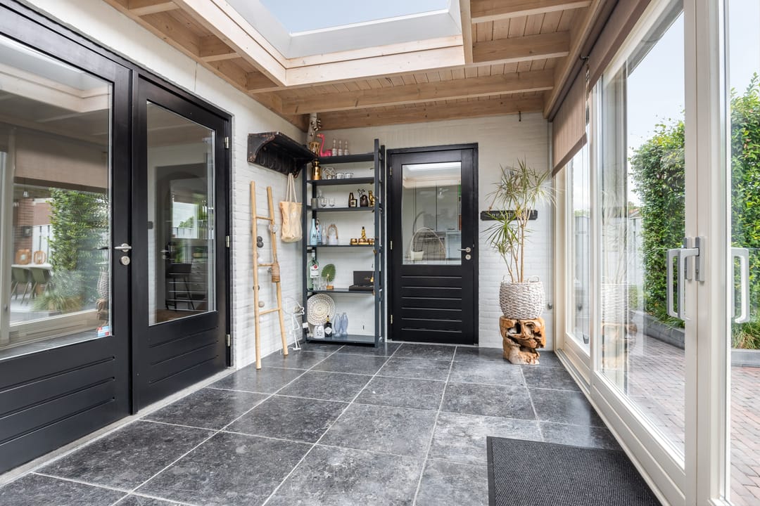 Photo 13 of Patersstraat 16