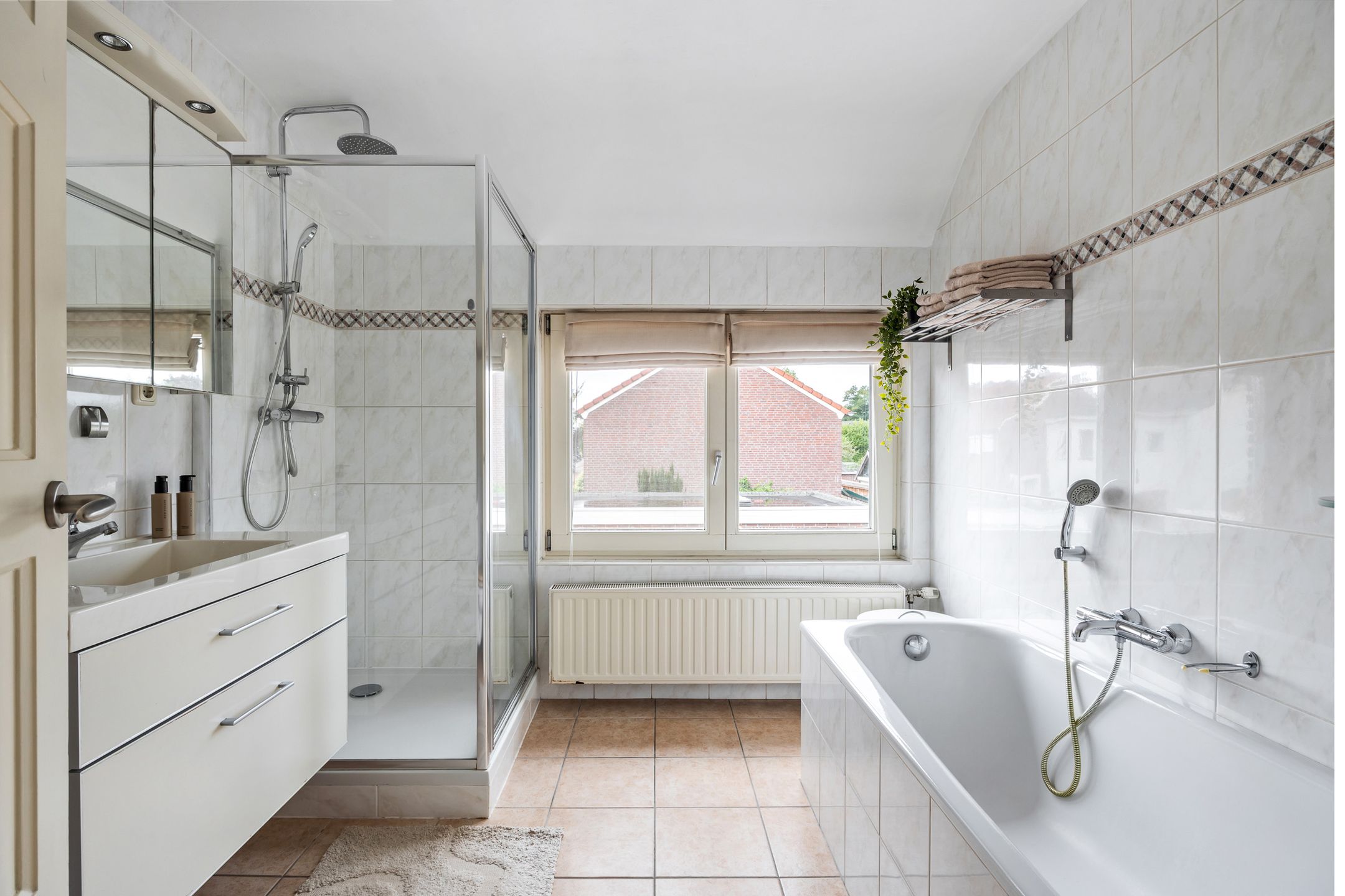 Photo 21 of Patersstraat 16