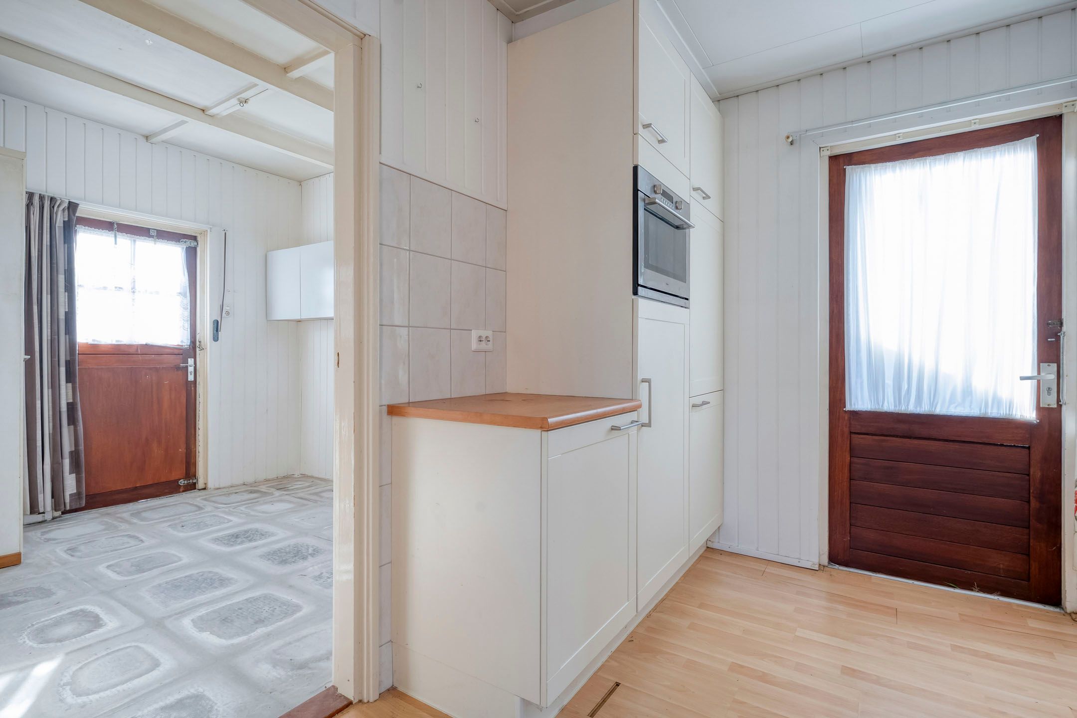 Photo 12 of Burg. van Veenlaan 29