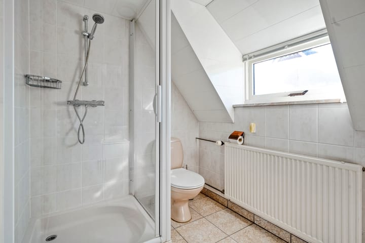 Foto 25 van Burg. van Veenlaan 29