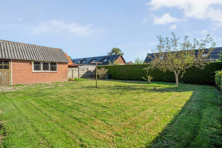 Foto 40 van Burg. van Veenlaan 29