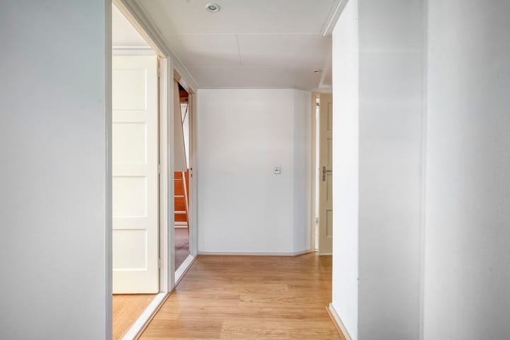 Foto 19 van Burg. van Veenlaan 29