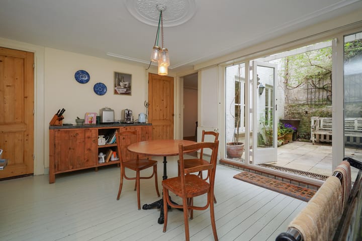 Photo 9 of Symonszstraat 46