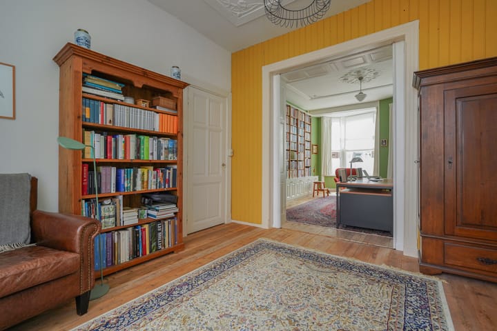 Photo 27 of Symonszstraat 46