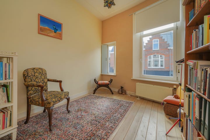 Photo 35 of Symonszstraat 46