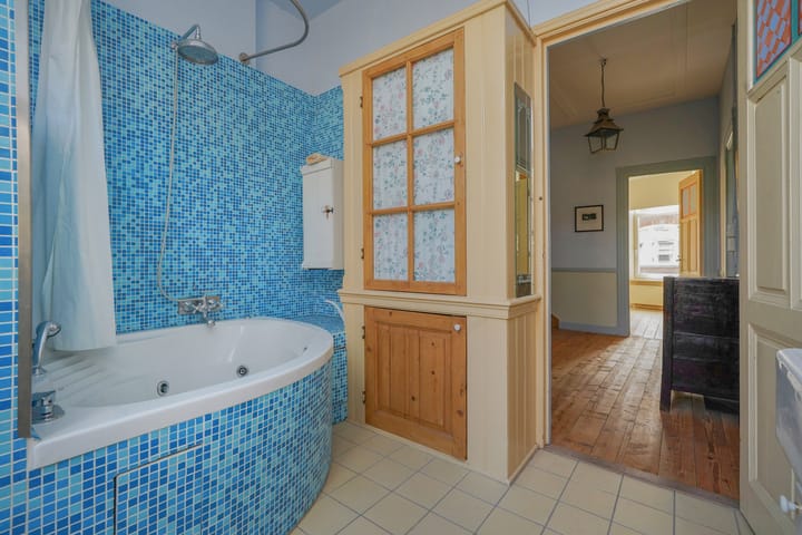 Photo 38 of Symonszstraat 46